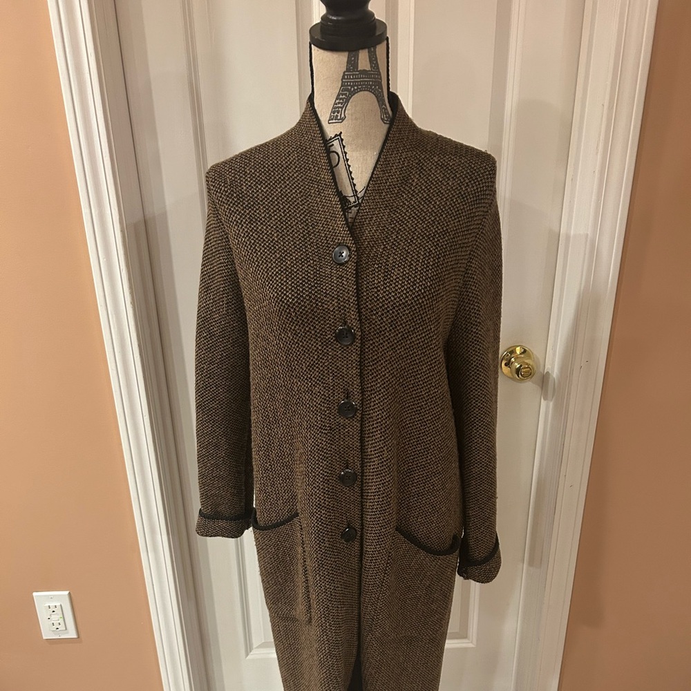 J. Jill Tweed Coat Sweater.
Size Medium 
In perfect condition!
